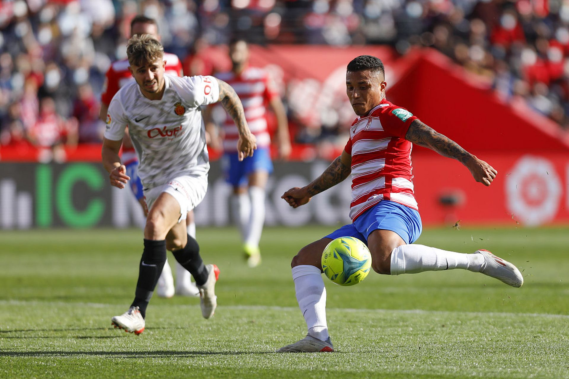 C7娱乐-比利亚雷亚尔客场击败对手，终结客场颓势(比利亚雷亚尔最近战绩)